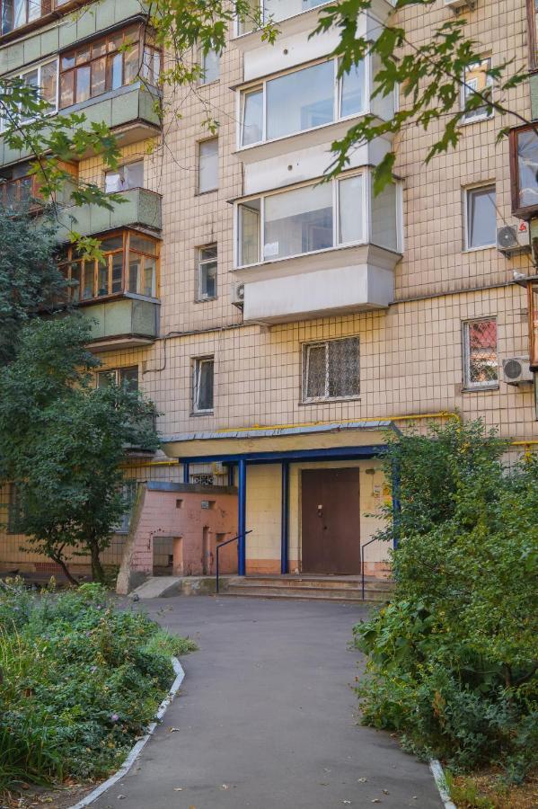 1 Комнатная Квартира По Улице Предславинская, 12 كييف المظهر الخارجي الصورة